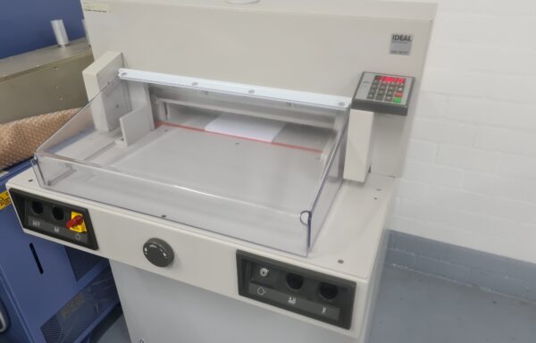 Papiersnijmachine type Ideal 5221-95-EC
