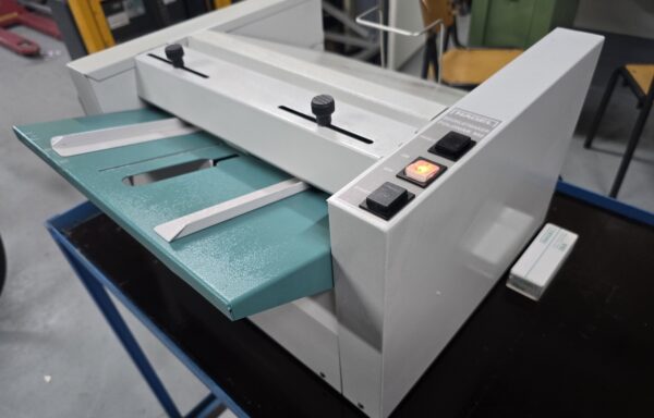 Bookletmaker Nagel Foldnak 2